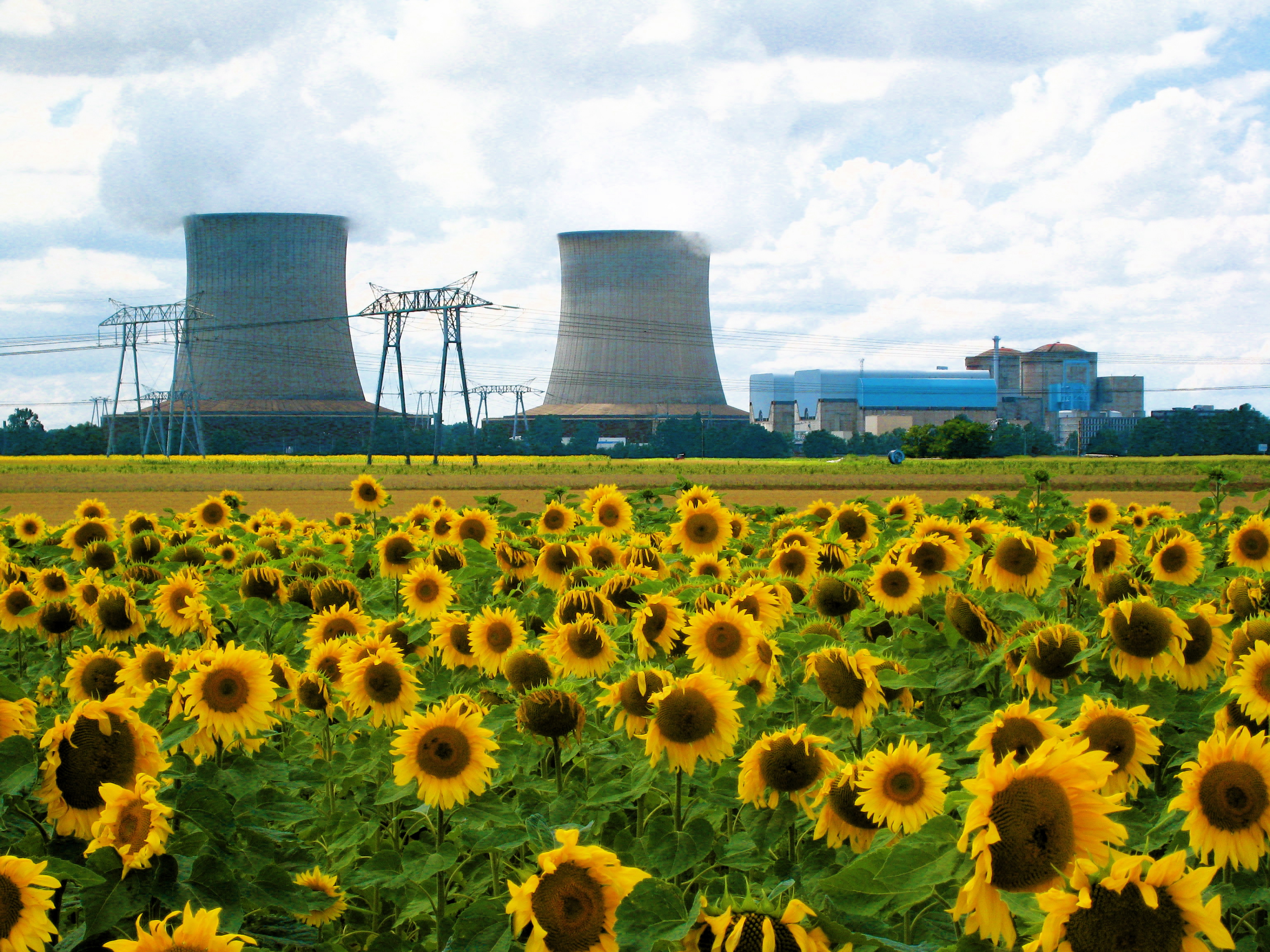 Centrale-nucleaire-Saint-Laurent-des-Eaux